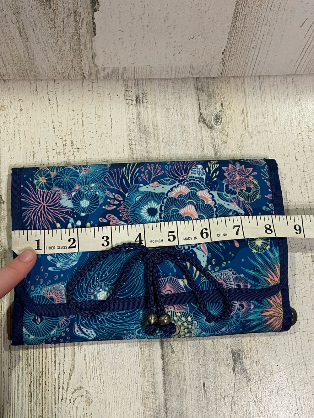 Sakroots Artist Circle Seascape Turtle Travel Jewelry Organizer - Picture 11 of 12